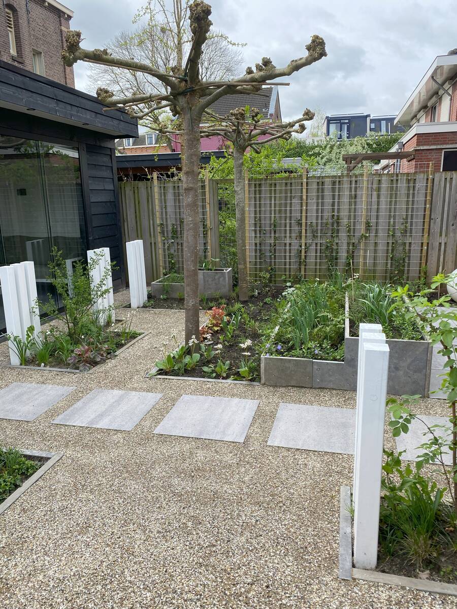 Tuinrenovatie moderne tuin